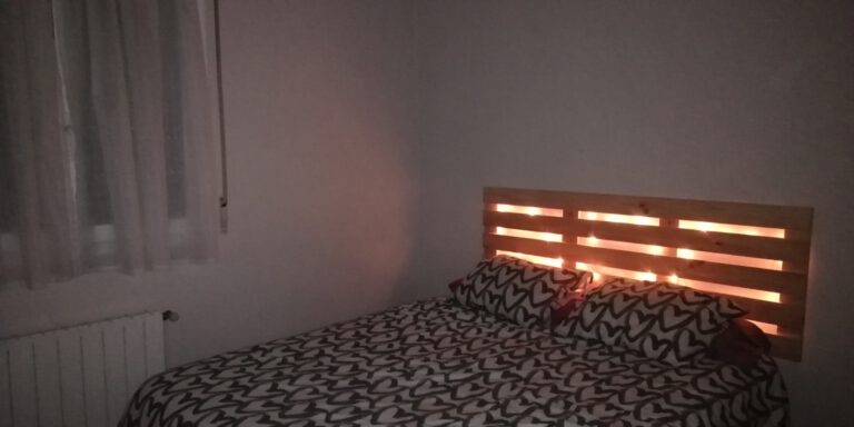 Cabecero De Palets Modelo Venecia - Configurable photo review