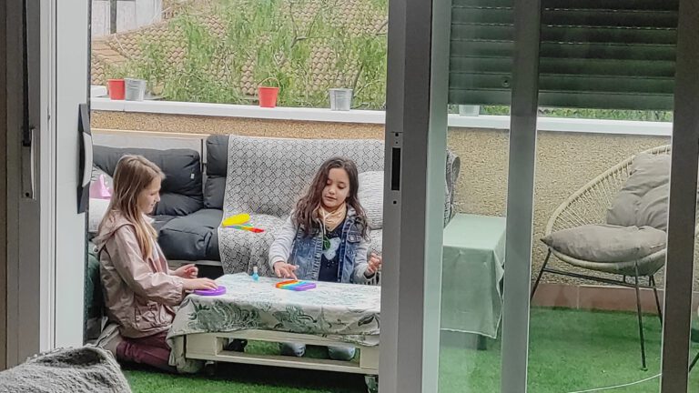 Conjunto rinconera 2 Sofás 120x80cm + rinconera 80x80cm  (total 200x200cm) + Mesa (80x48cm) photo review